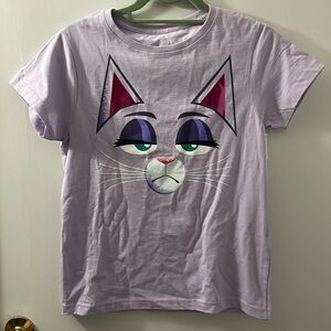 BNWT from universal studios-Chloe the cat T shirt. Secret Life of Pets movie.